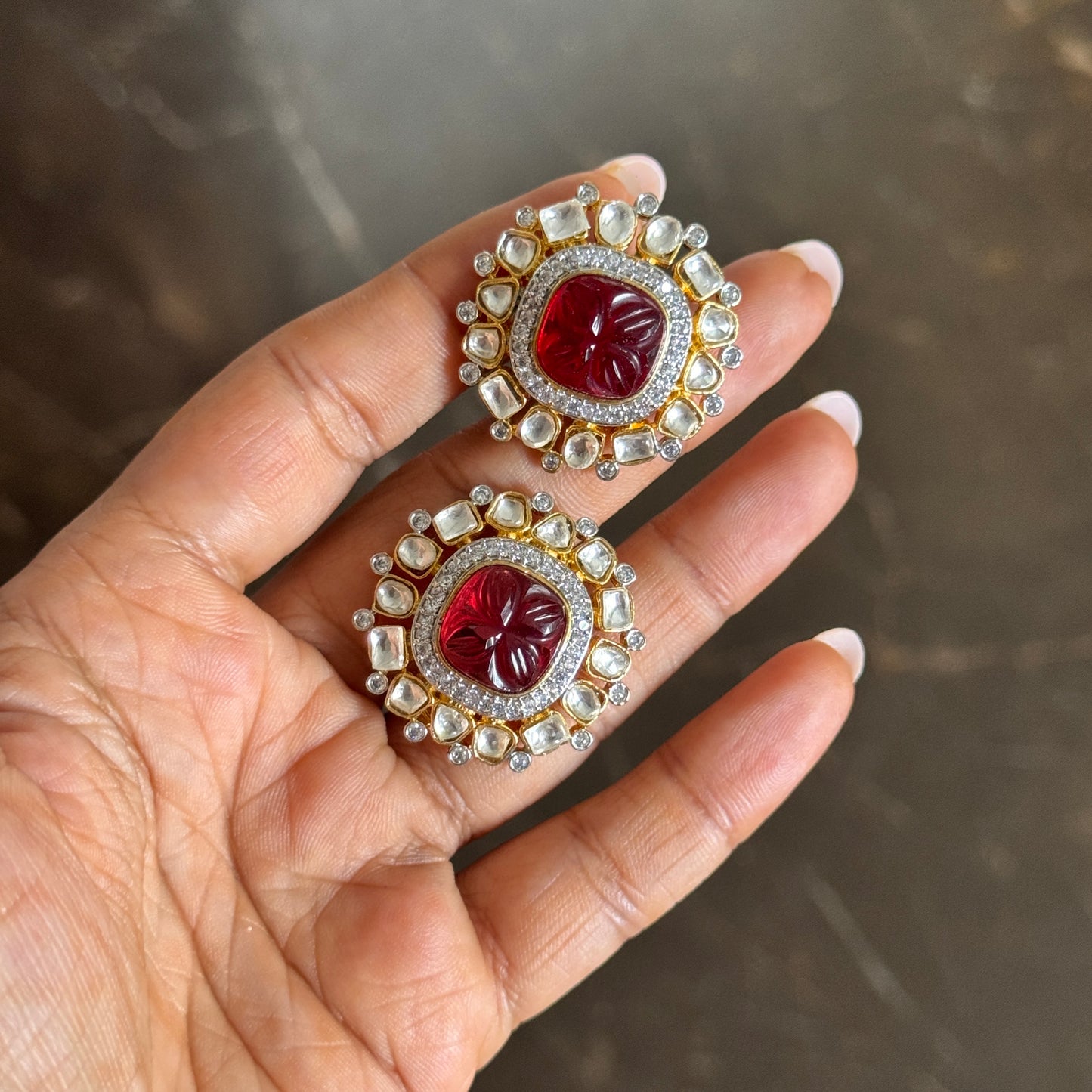 Kundan Tops