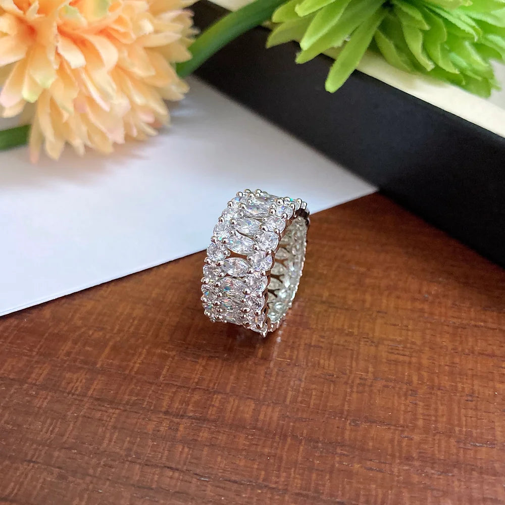 MARQUIS RING