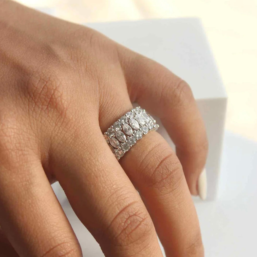 MARQUIS RING