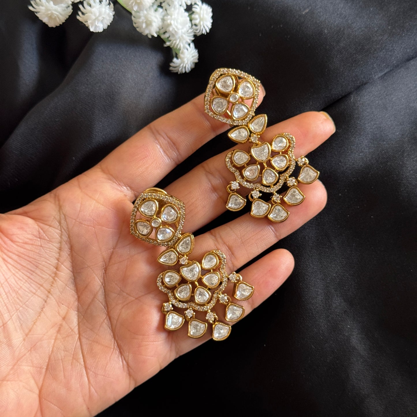 Gauhar Kundan Earrings