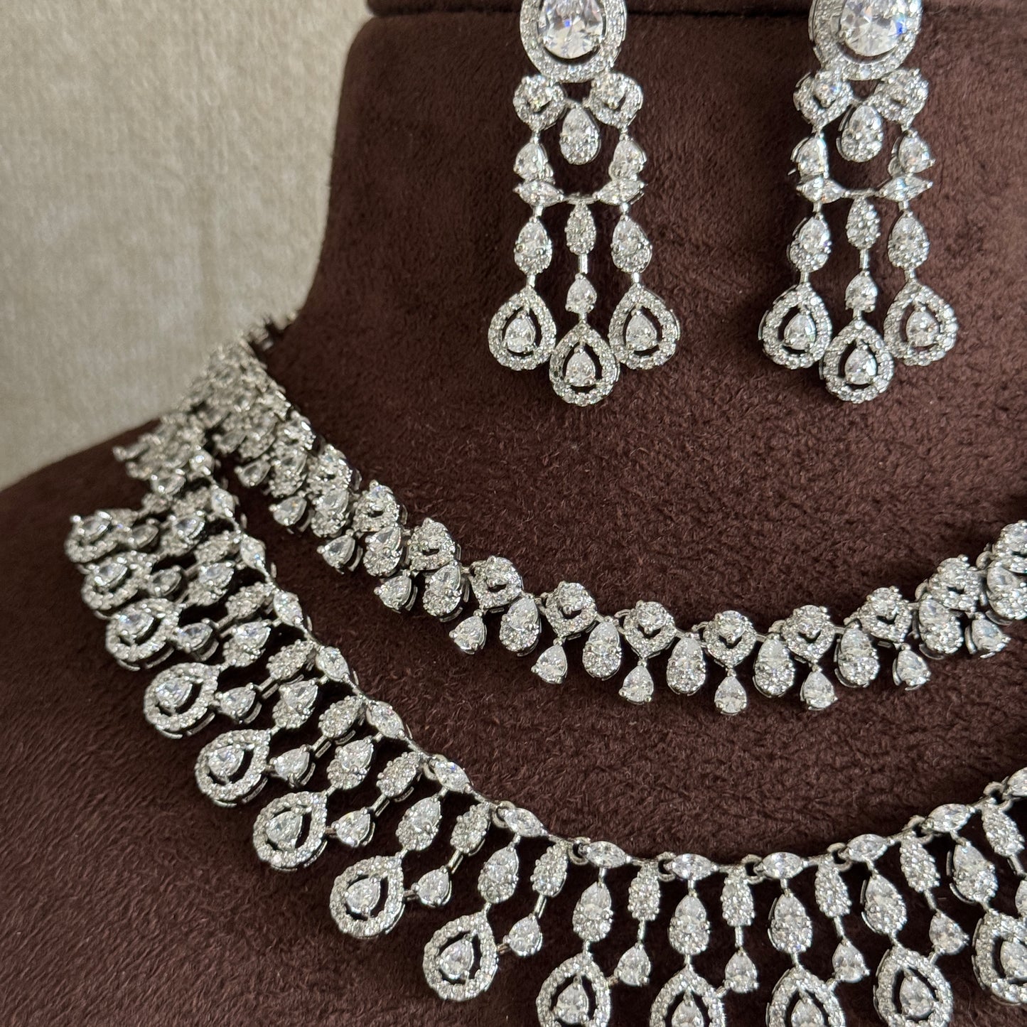 GIANA DIAMOND NECKLACE
