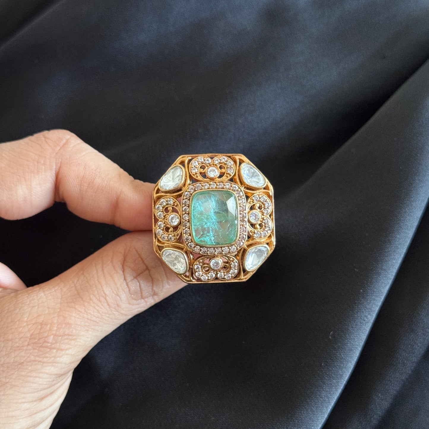 MINA RING