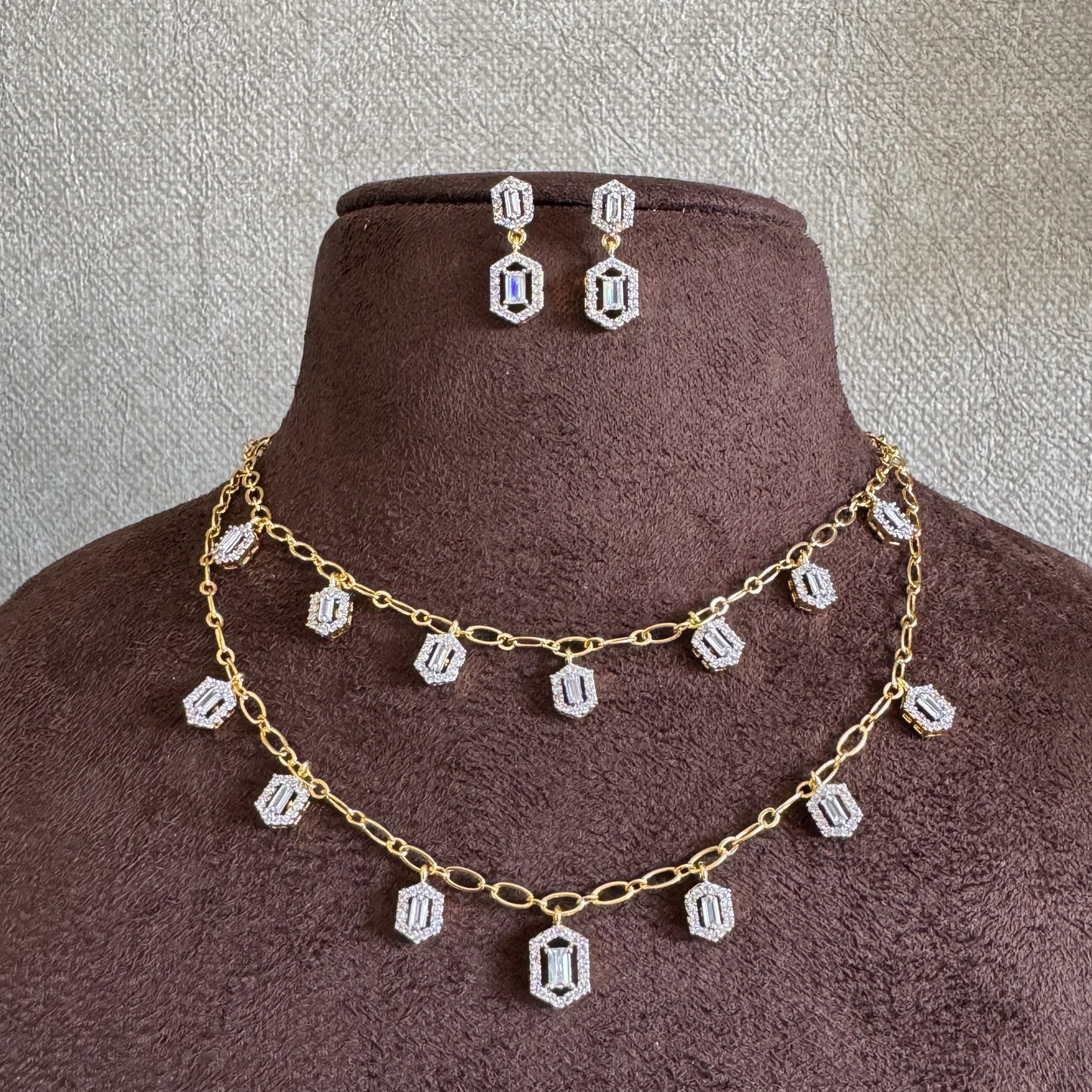 CHARM NECKLACE
