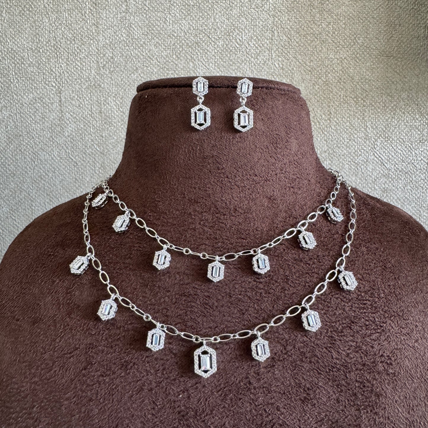 CHARM NECKLACE