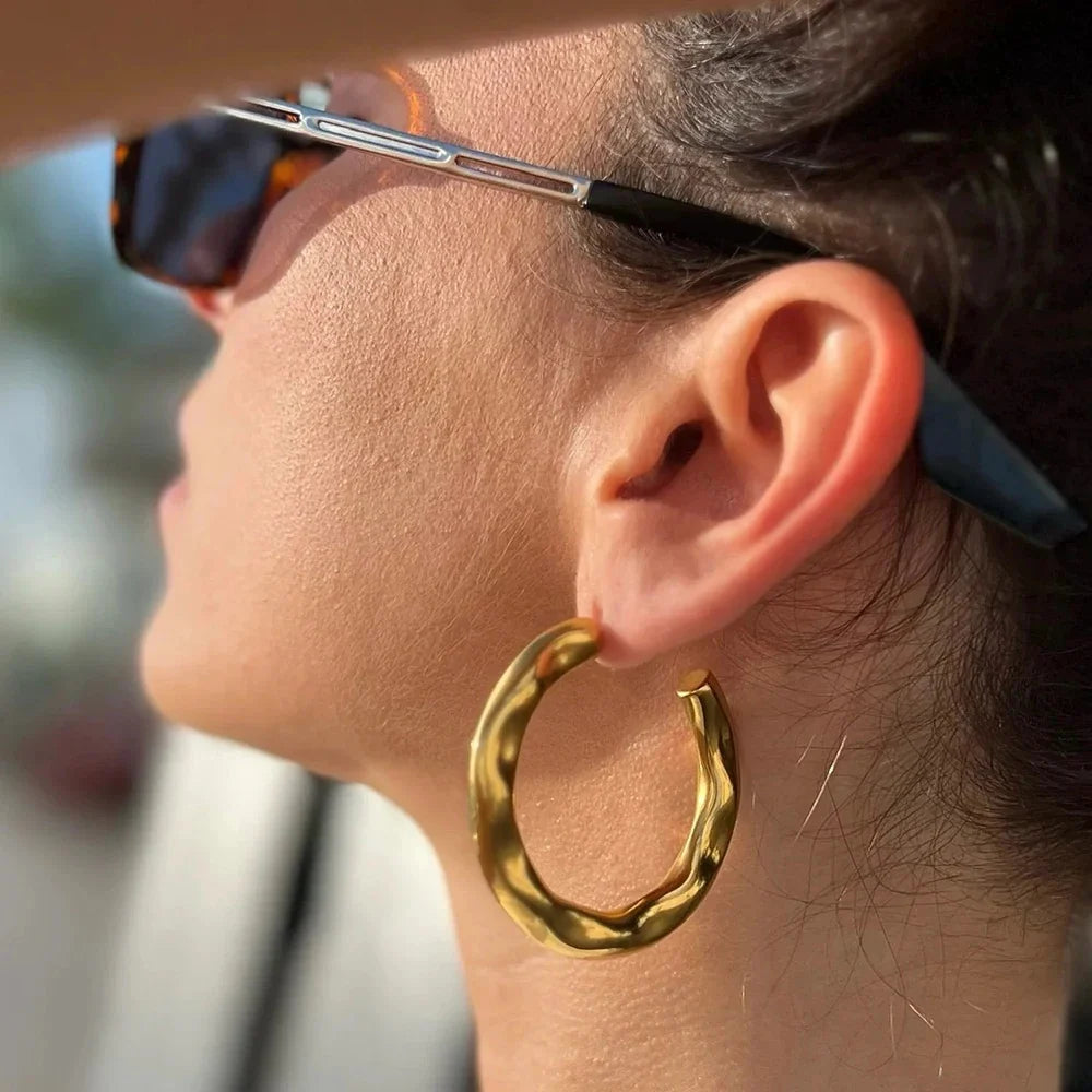 HAMMERED HOOPS