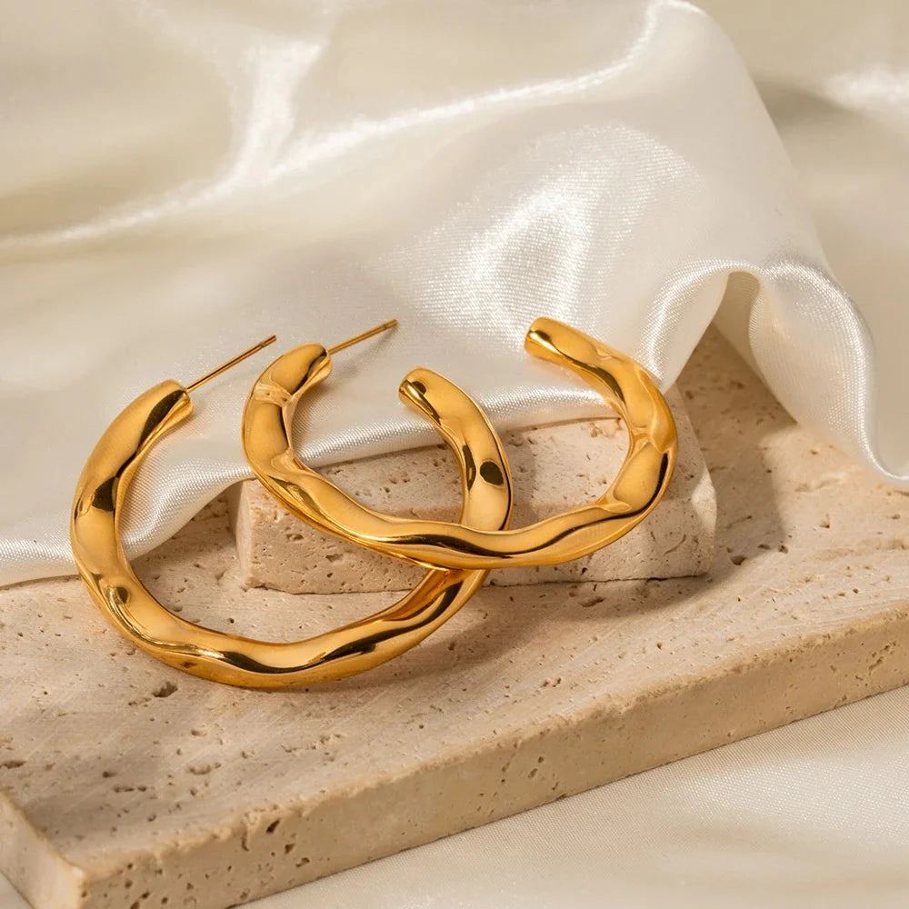 HAMMERED HOOPS