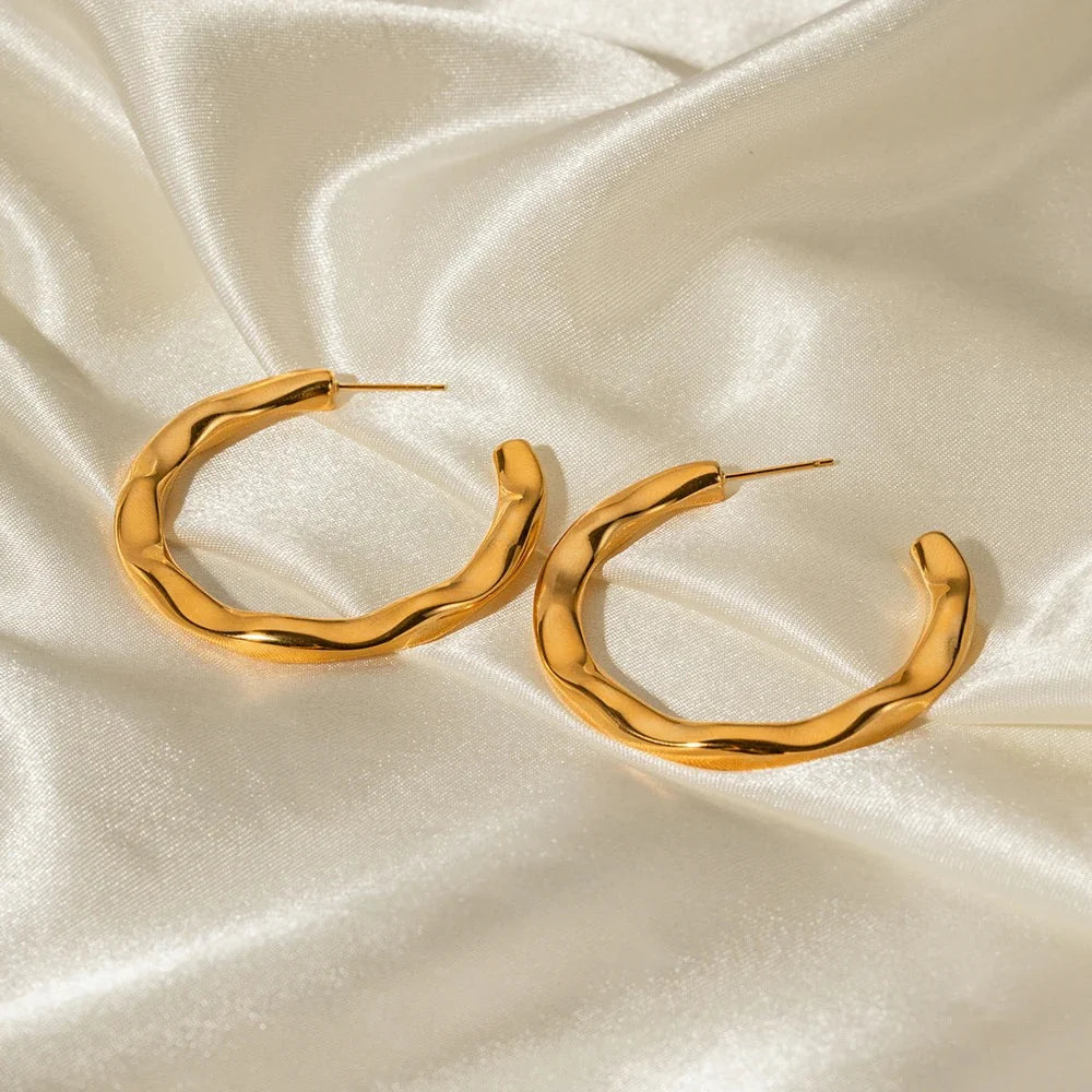 HAMMERED HOOPS