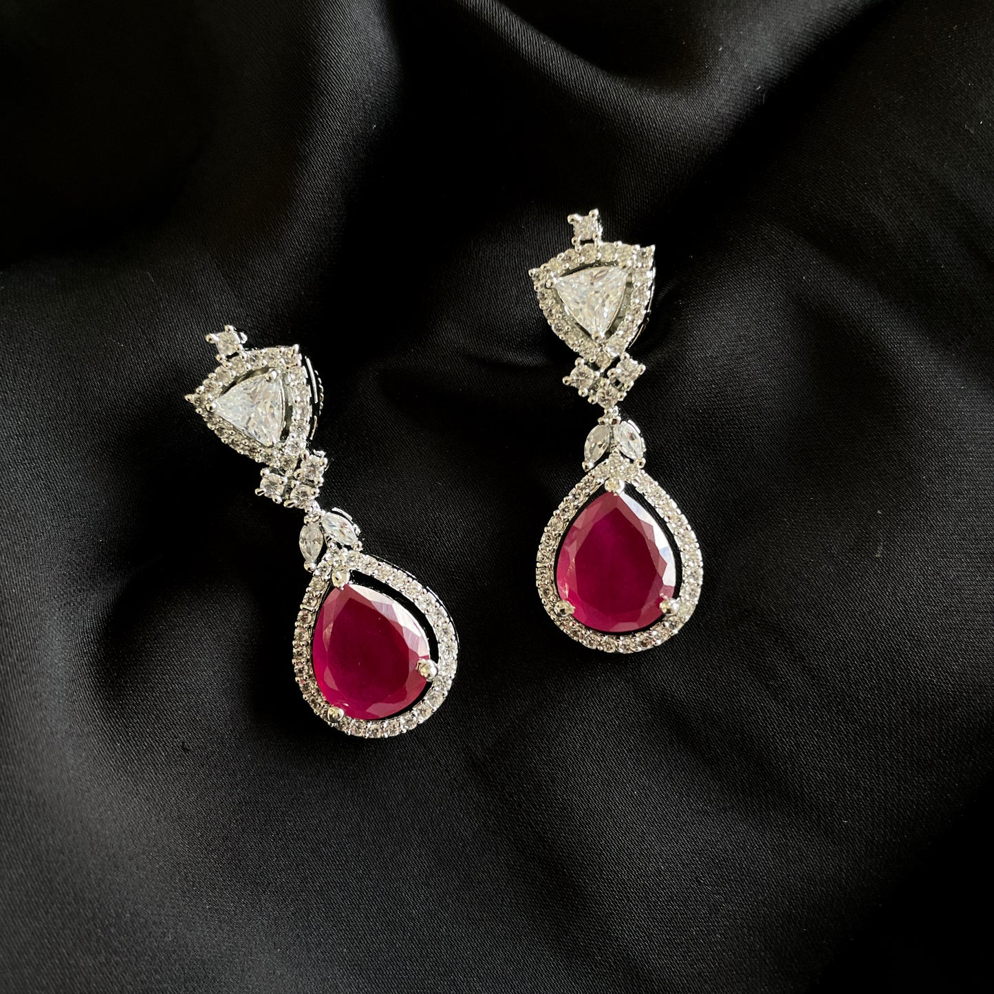 Luna Emerald Earrings