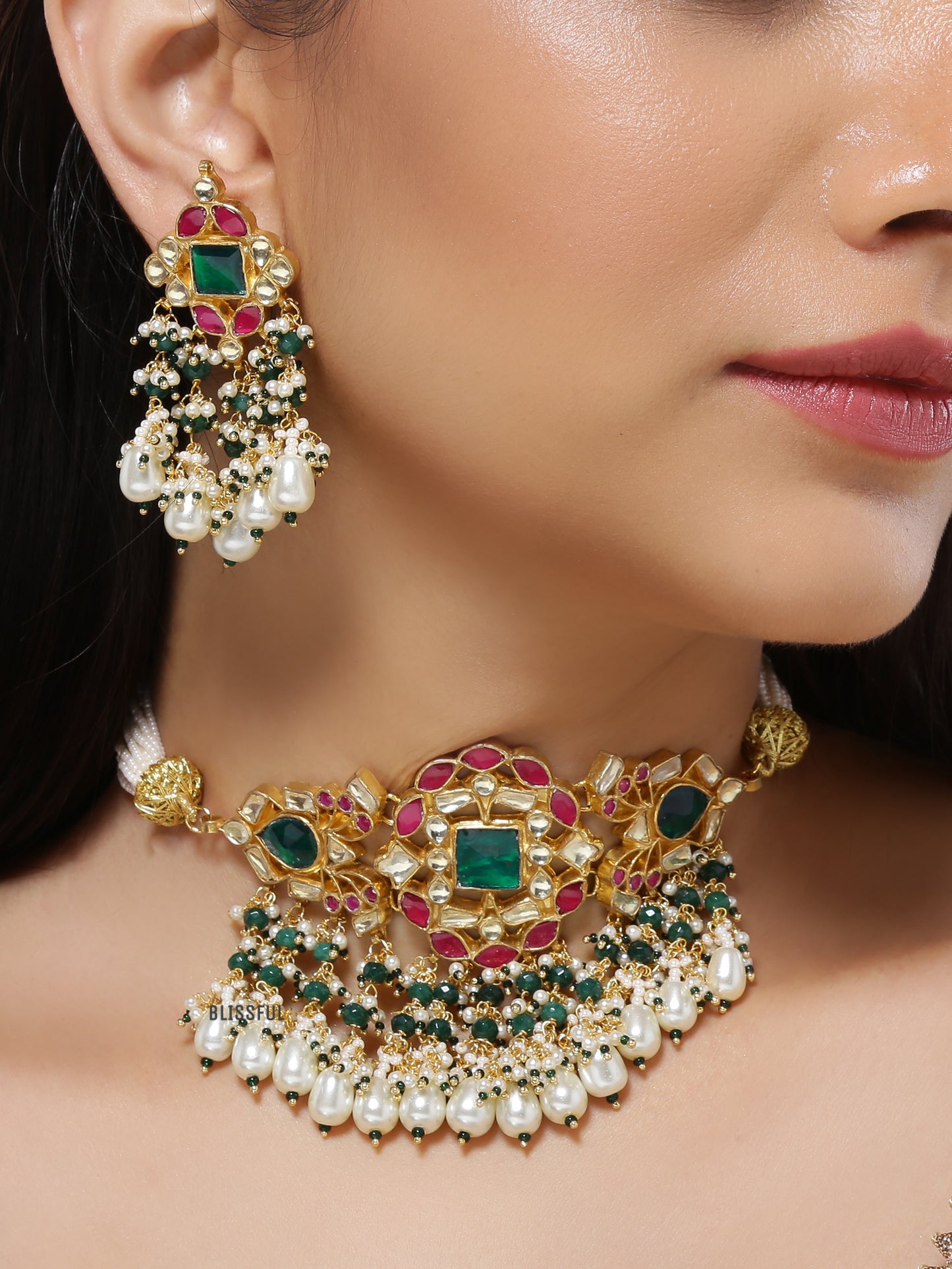 SHEZANA NECKLACE
