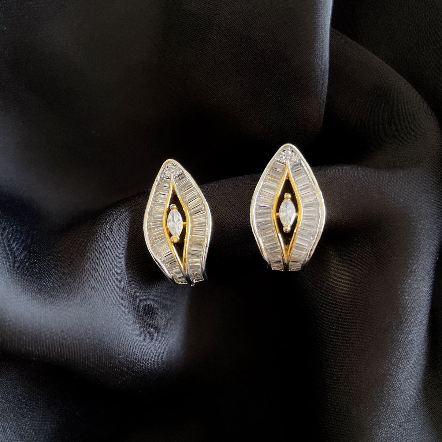 Cura Diamond Studs