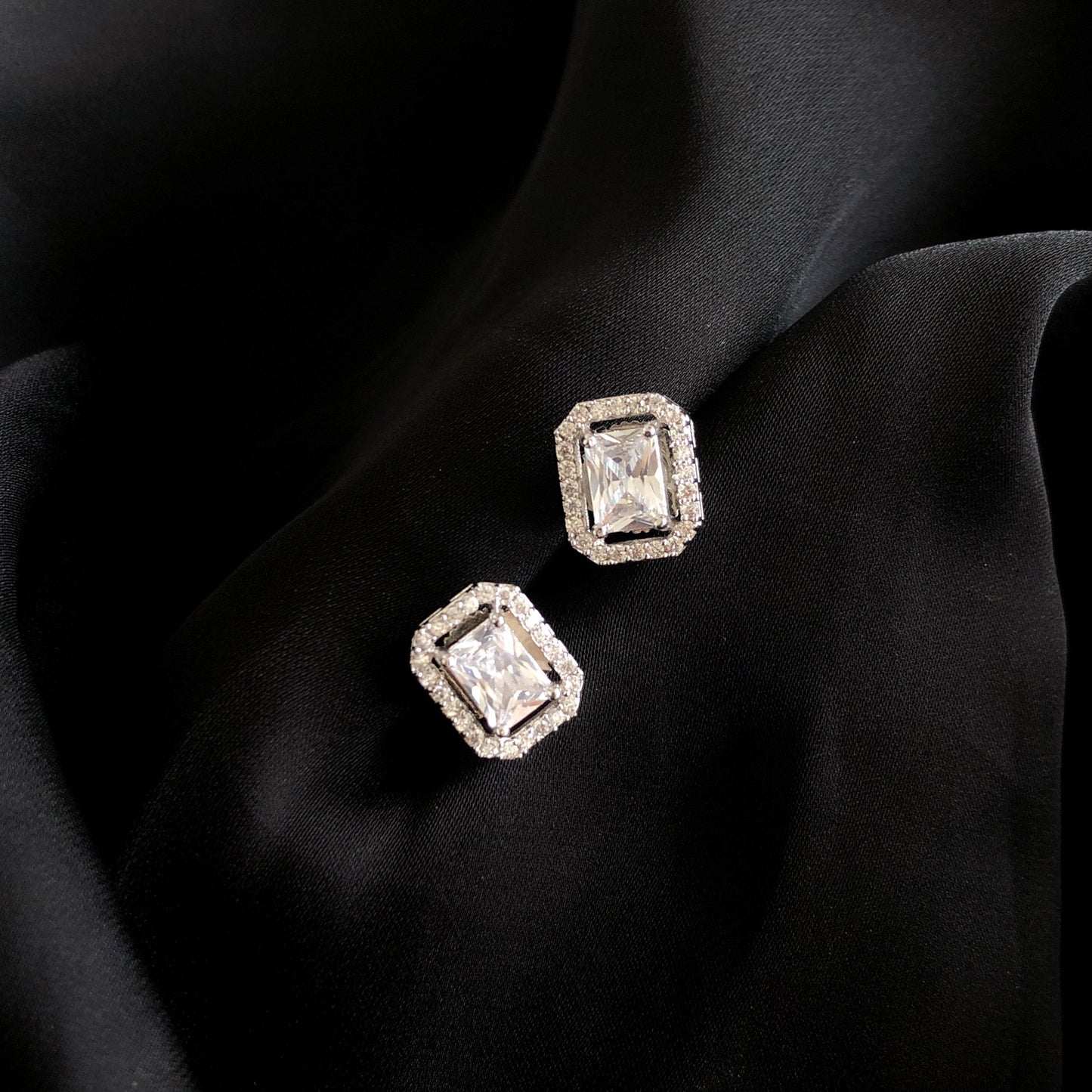 Halo Solitaire Earrings