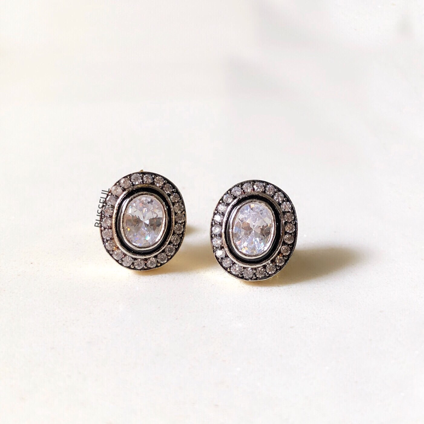 Hydrebadi Kundan Studs