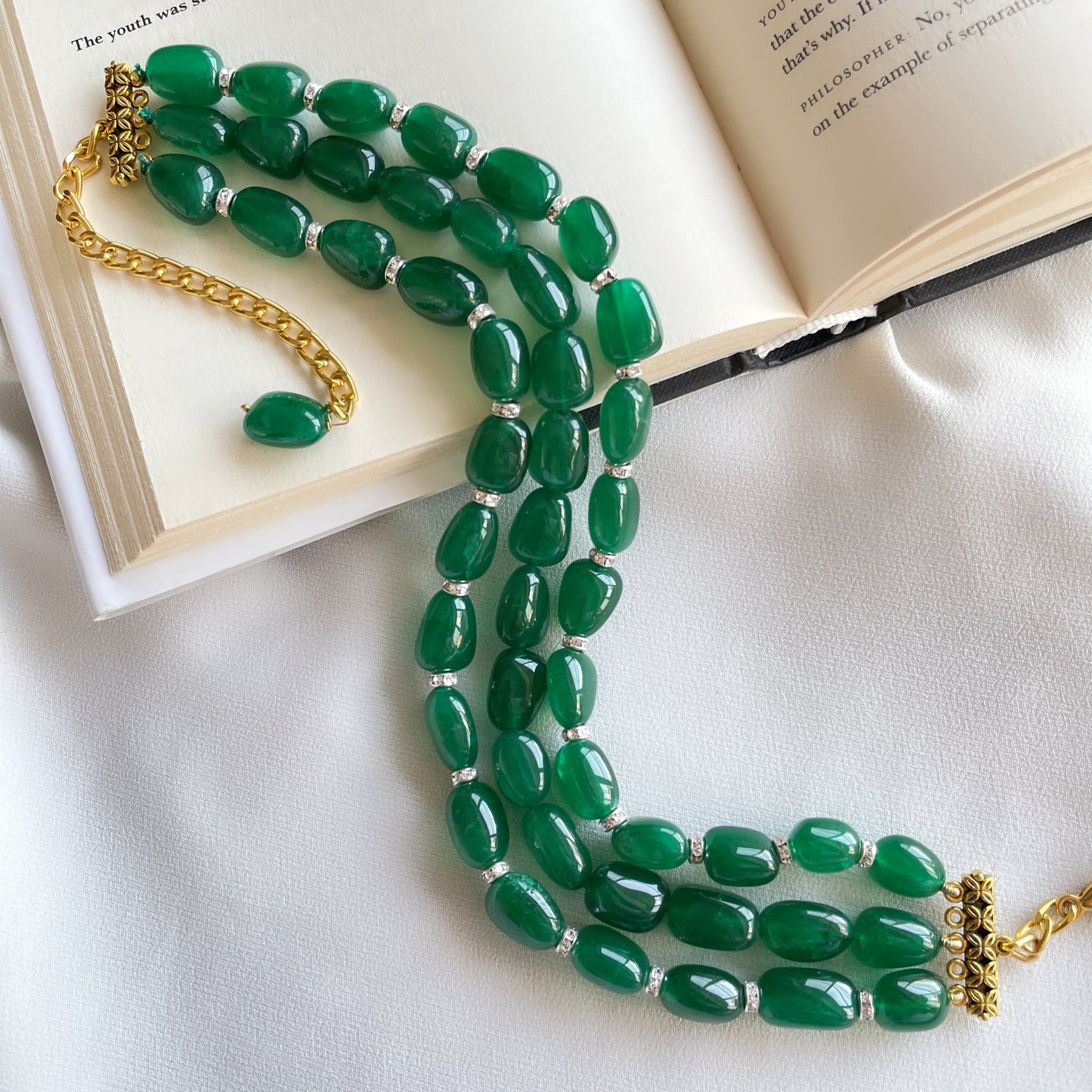 AMY II EMERALD CHOKER