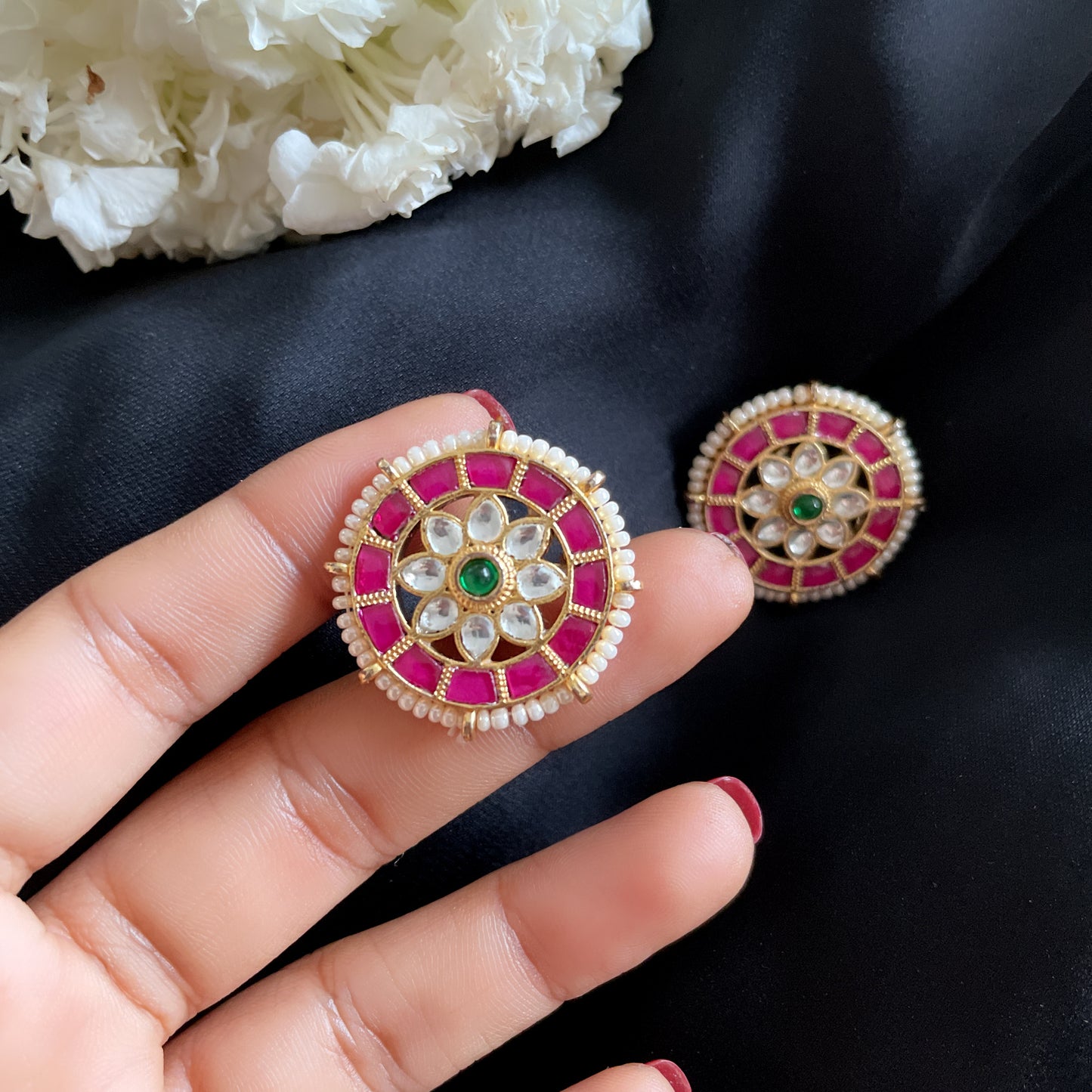 SANYA STUDS